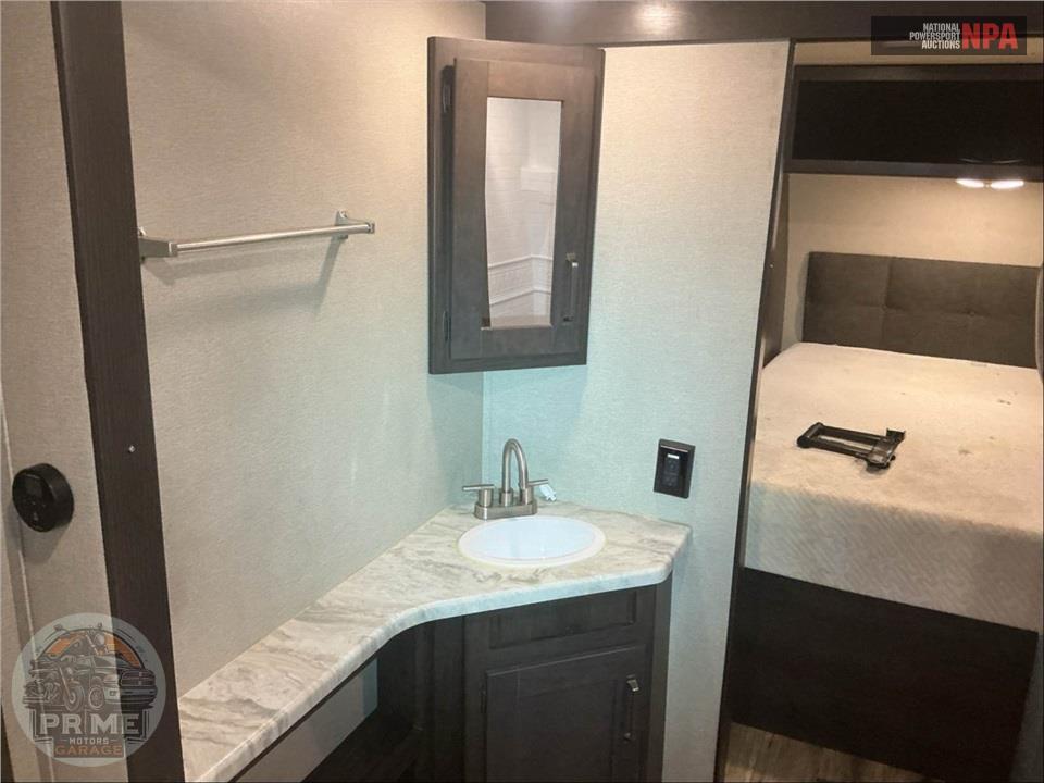 2022 Grand Design Recreational Vehicles M-321BH - TRANSCEND XPLOR SERIES — фото 17