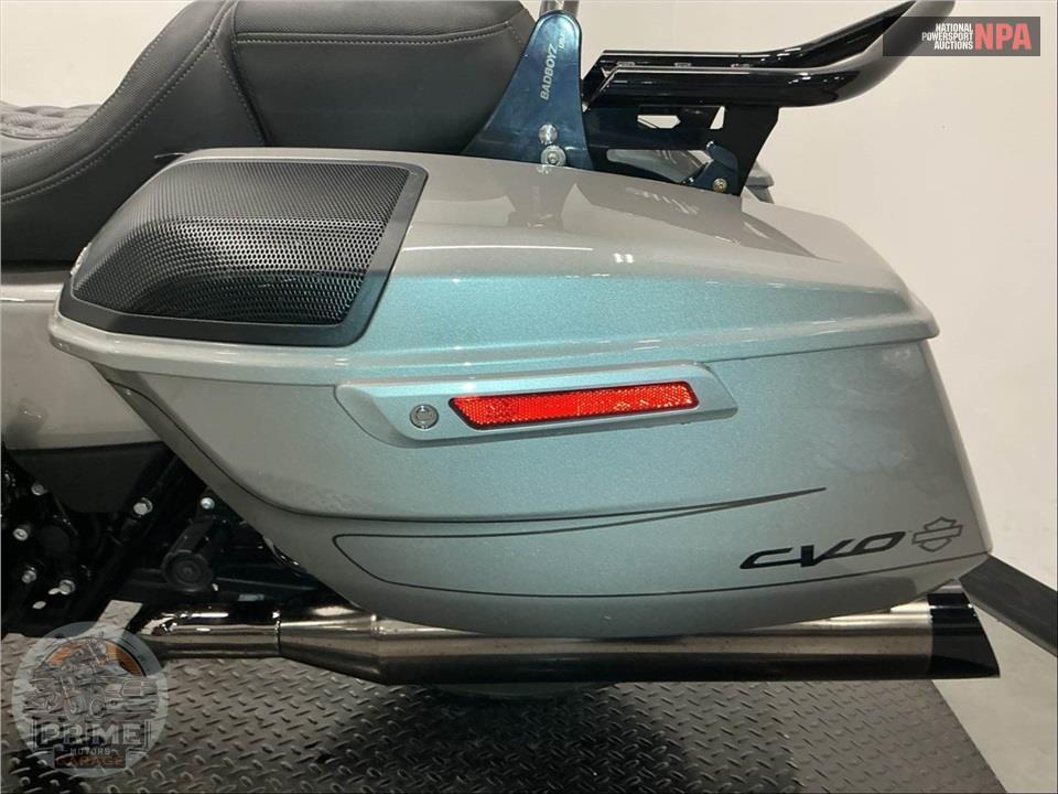 2023 Harley-Davidson FLTRXSE CVO ROAD GLIDE — фото 16