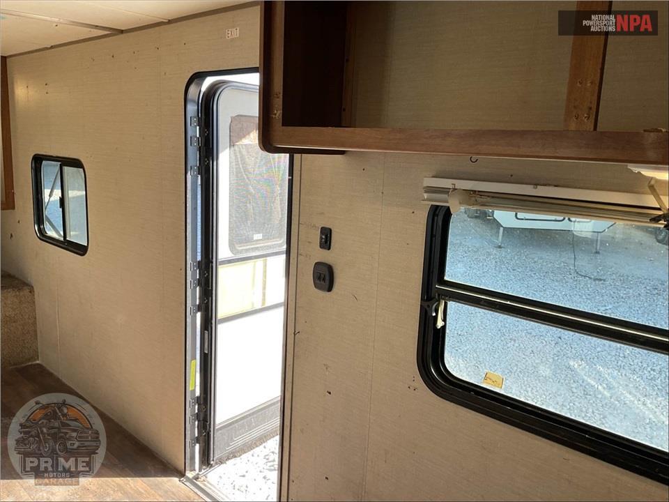 2016 Keystone Rv M-2600TB SUMMERLAND SERIES — фото 9