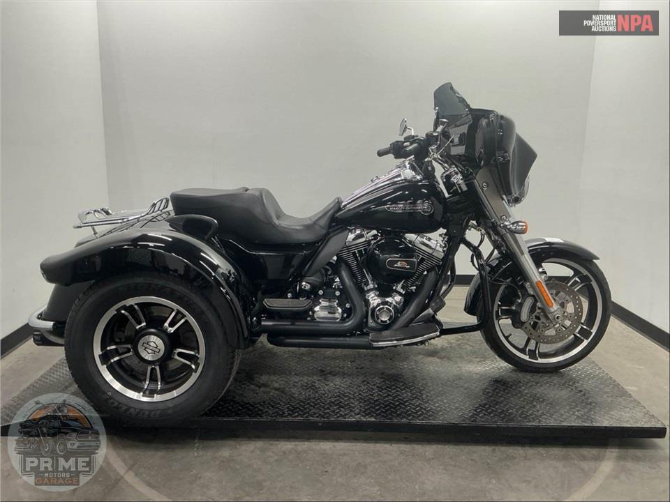 2015 Harley-Davidson FLRT FREE WHEELER — фото 1