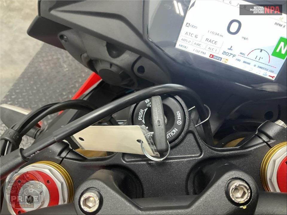 2019 Aprilia TUONO V4 1100 RR — фото 11