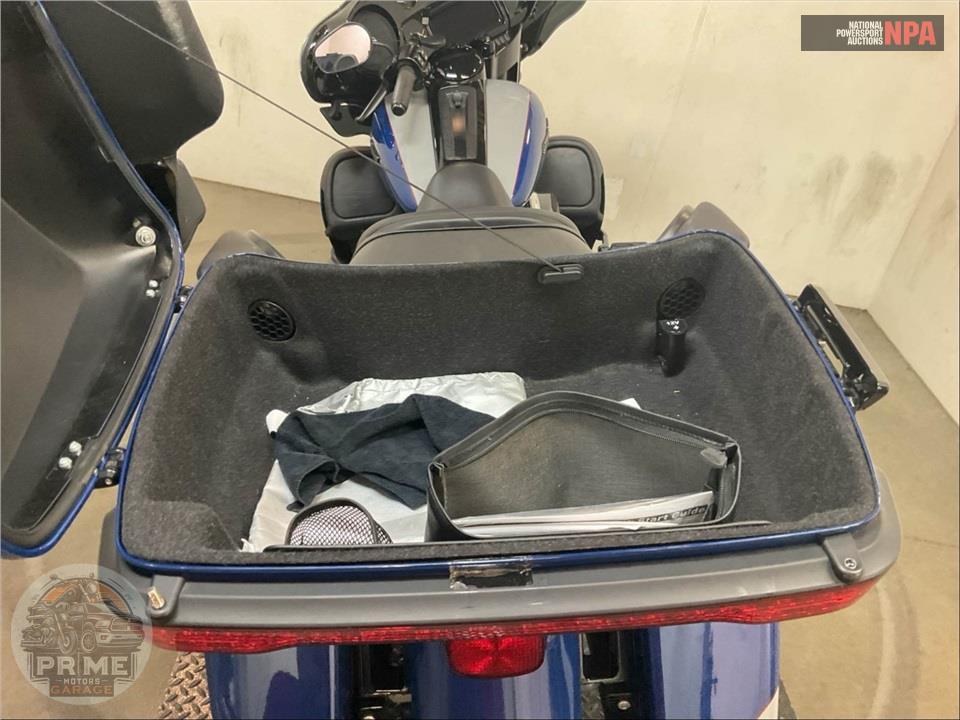 2023 Harley-Davidson FLHTK ELECTRA GLIDE ULTRA LIMITED — фото 28