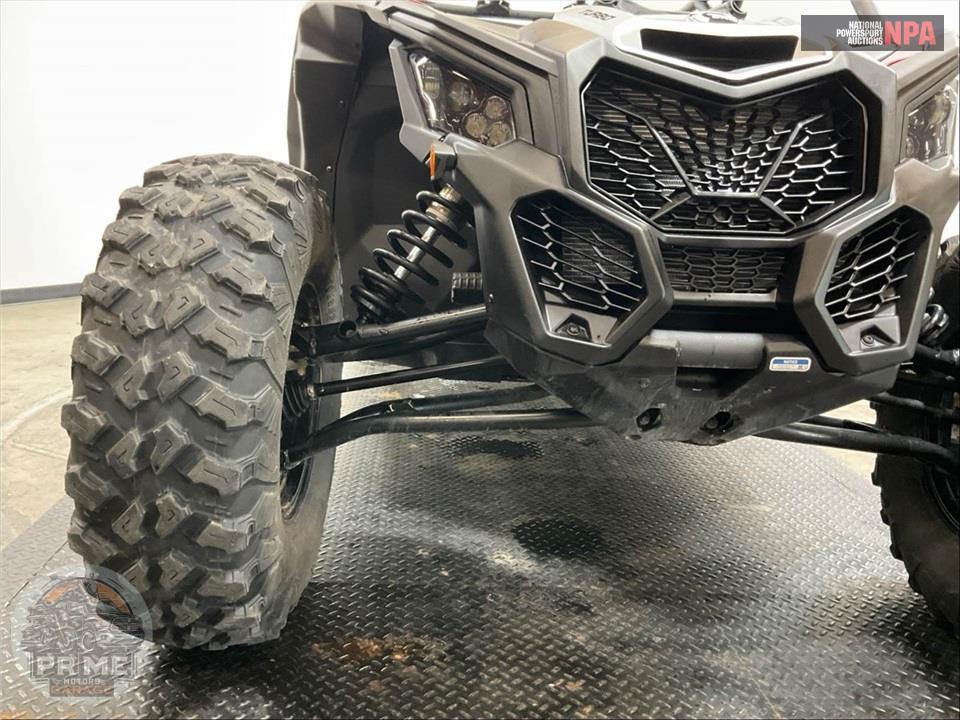 2025 Can-Am MAVERICK X3 MAX DS TURBO (RED & SILVER) — фото 21