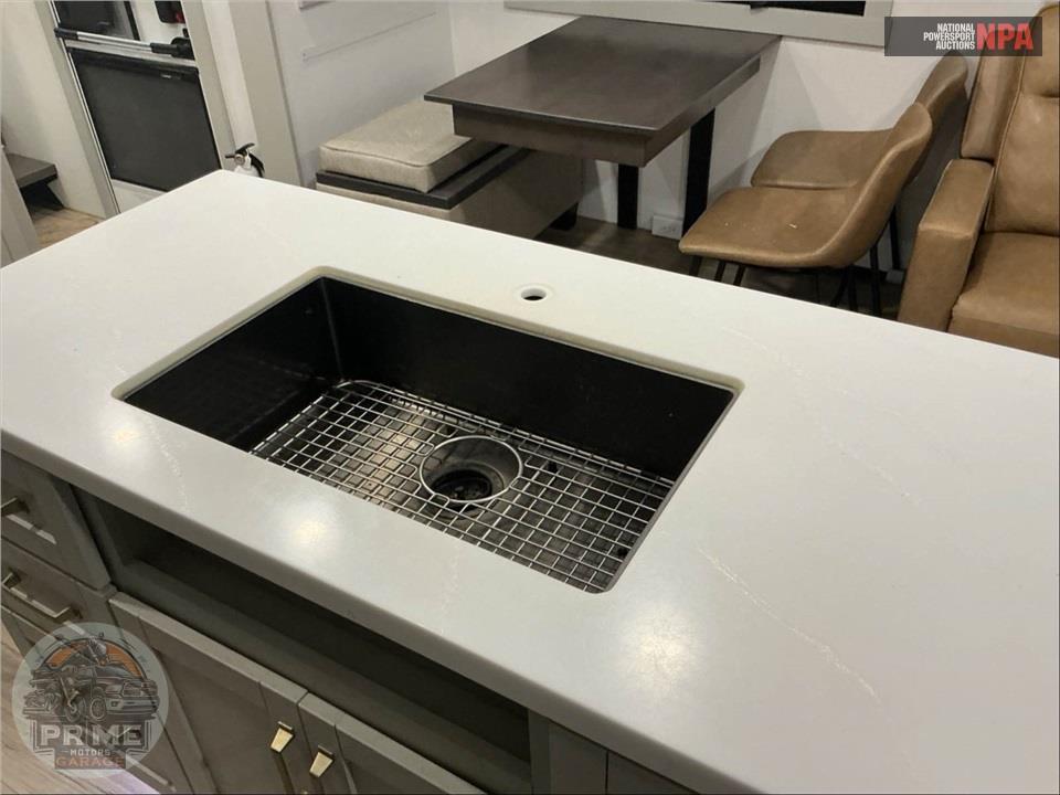 2024 Brinkley Rv M-3610 - MODEL Z FIFTH WHEEL SERIES — фото 16