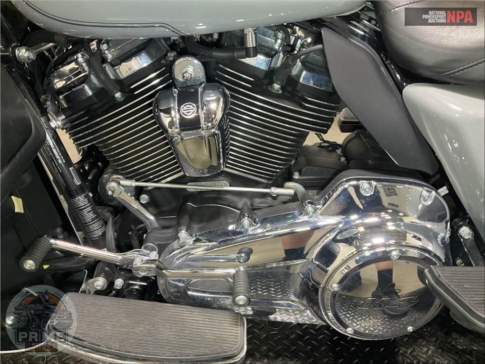2024 Harley-Davidson FLHTCUTG TRI GLIDE ULTRA CLASSIC — фото 7