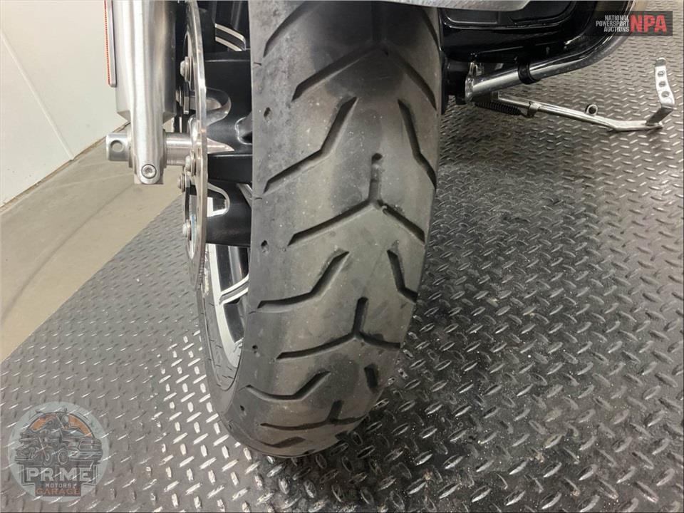 2016 Harley-Davidson FLHTCUL ULTRA CLASSIC LOW — фото 24