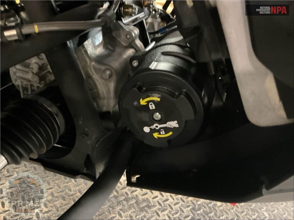 2025 Can-Am OUTLANDER MAX XT 1000R — фото 13
