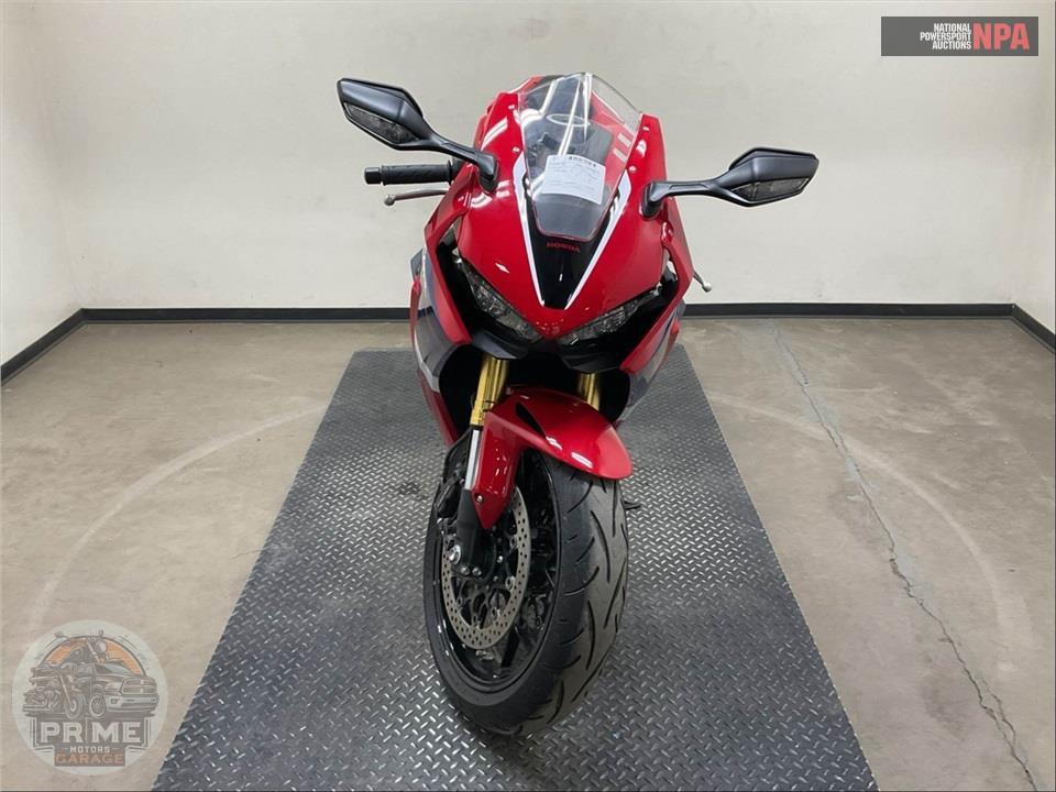 2023 Honda CBR1000RA (ABS) — фото 2