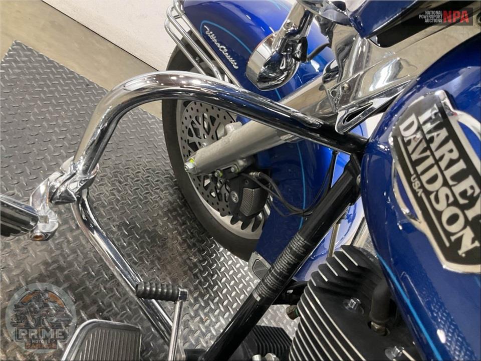 2009 Harley-Davidson FLHTCU ULTRA CLASSIC ELECTRA GLIDE — фото 18