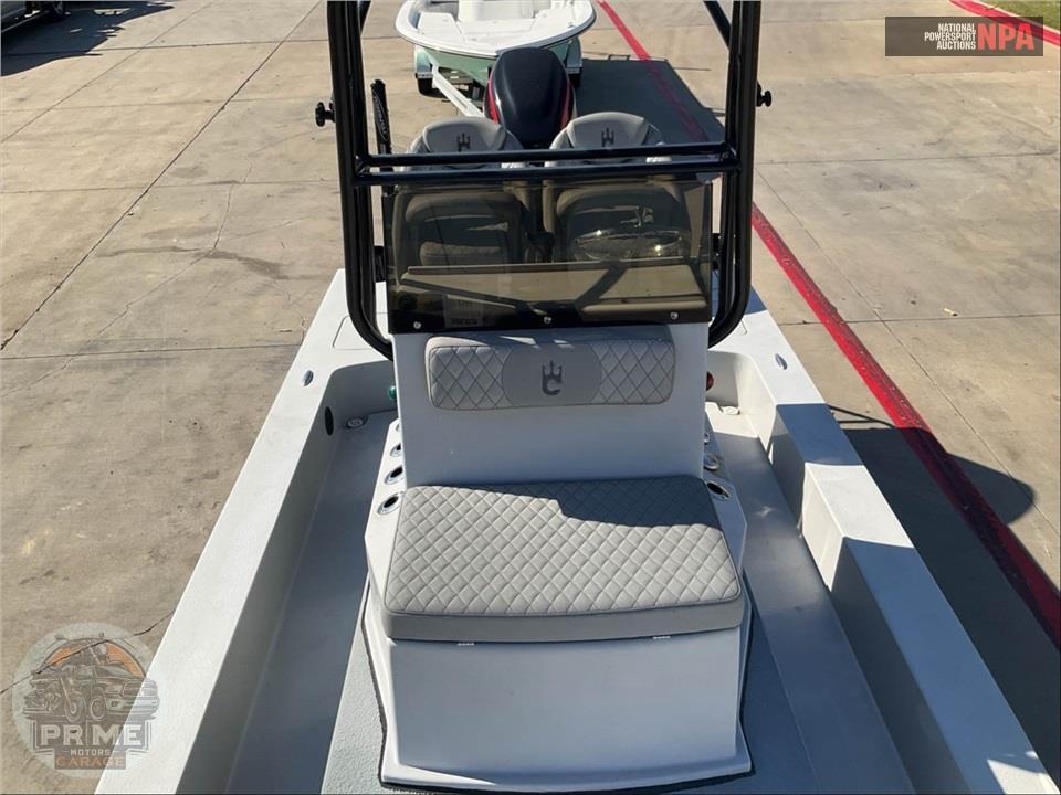 2023 Catalyst Boat Works 2100  TALON L:21 E:1 250HP SUZUKI OB — фото 24