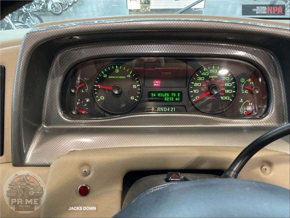 2019 Winnebago M-32YE FORD - VISTA SERIES — фото 5