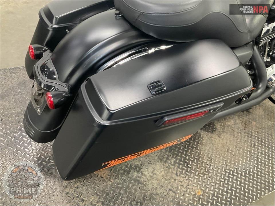 2015 Harley-Davidson FLTRX ROAD GLIDE — фото 24