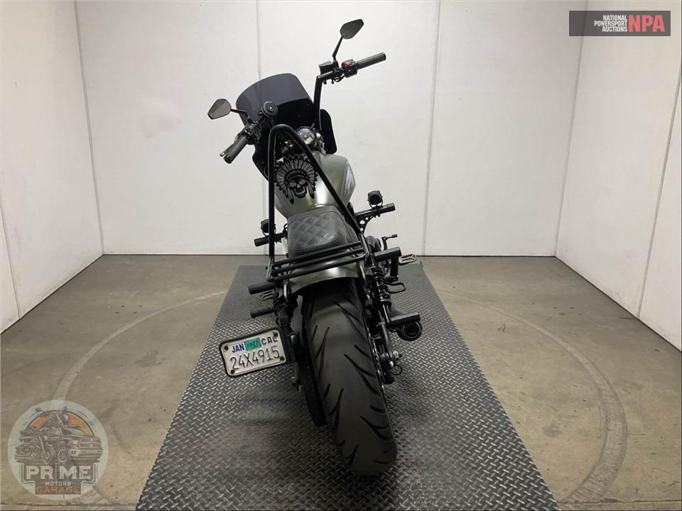 2021 Indian Motorcycle SCOUT BOBBER TWENTY (ABS, BLACK SMOKE) — фото 4