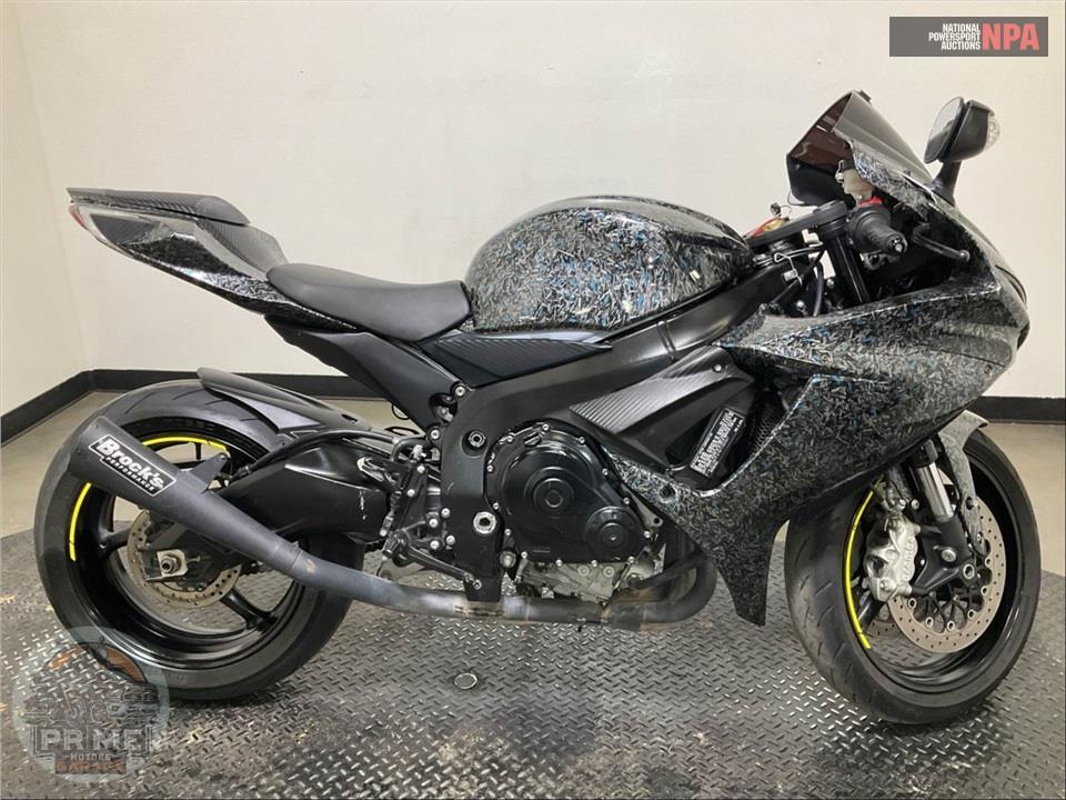 2022 Suzuki GSX-R600 — фото 1