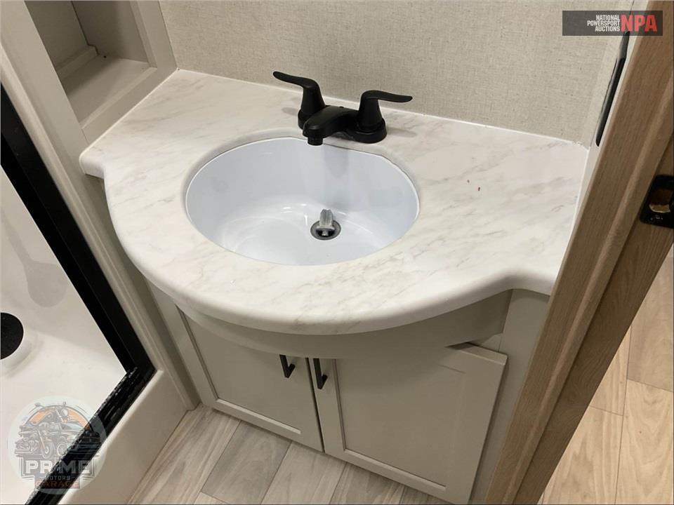 2025 Sandpiper By Forest River M-3990FL - FIFTH WHEEL SERIES — фото 15