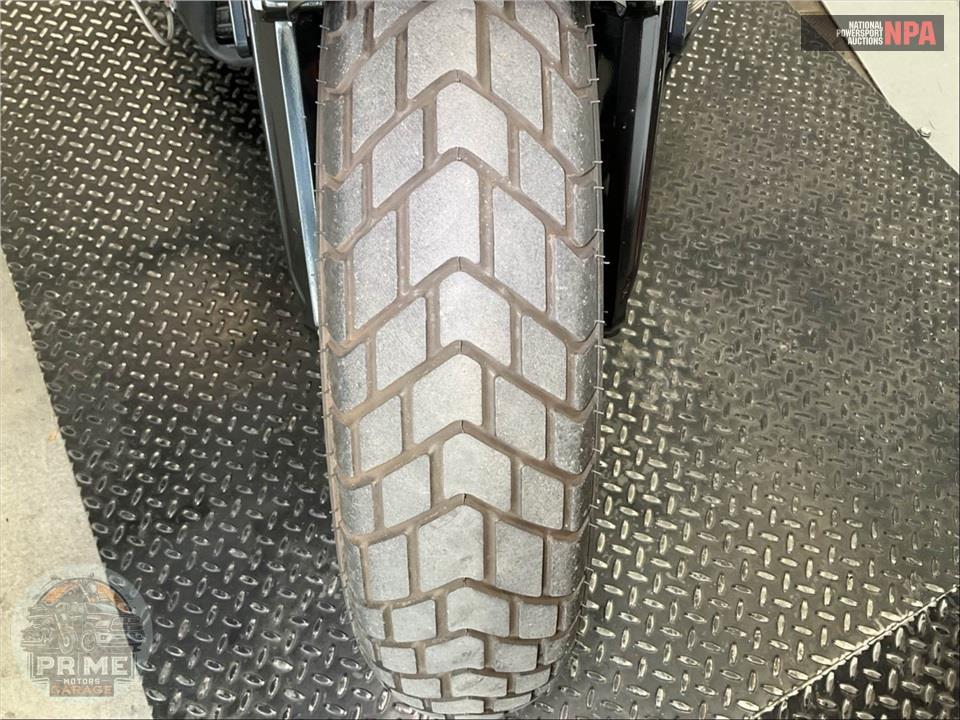 2021 Indian Motorcycle SCOUT BOBBER (ABS, BLACK SMOKE) — фото 20