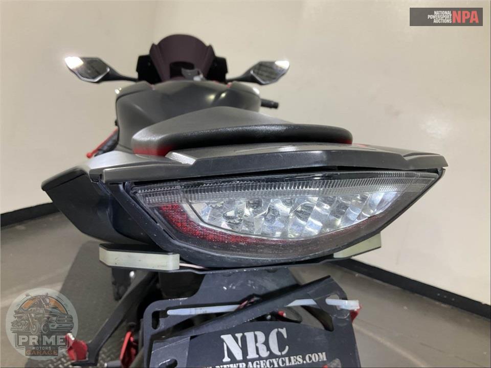 2018 Honda CBR1000RR — фото 19