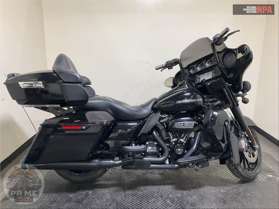 2018 Harley-Davidson FLHXS STREET GLIDE SPECIAL — фото 1