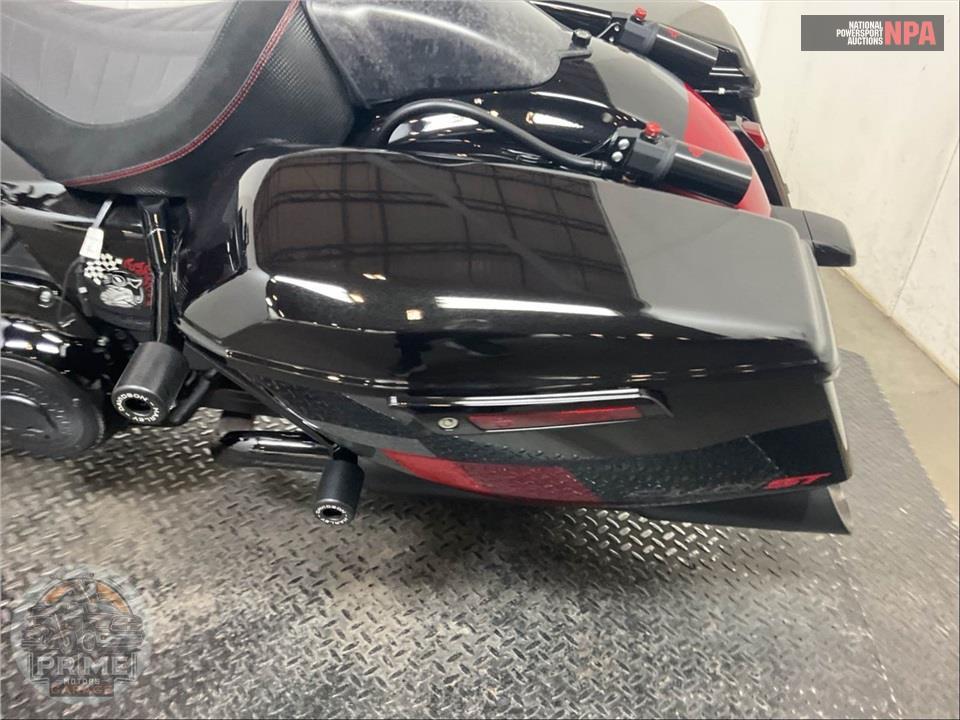2025 Harley-Davidson FLTRXSTSE CVO ROAD GLIDE ST — фото 14