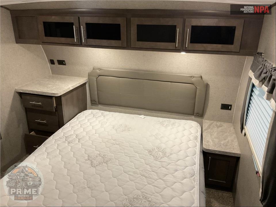 2021 Rockwood By Forest River M-2621WS - ULTRA LITE FIFTH WHEEL SERIES — фото 11