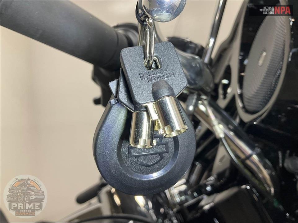 2022 Harley-Davidson FLHTK ULTRA LIMITED — фото 10