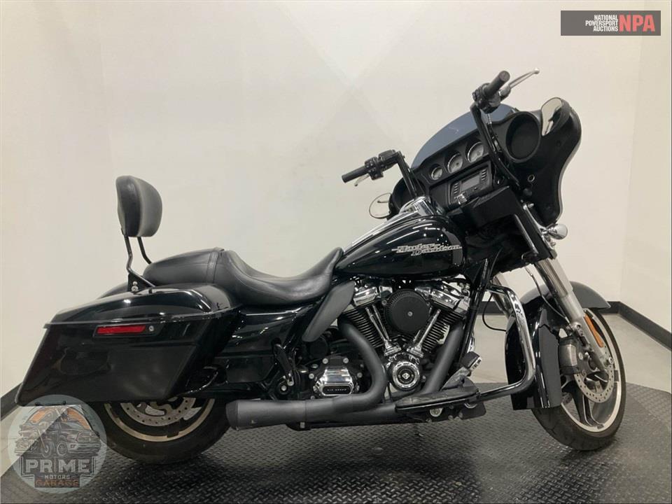 2018 Harley-Davidson FLHX STREET GLIDE — фото 1