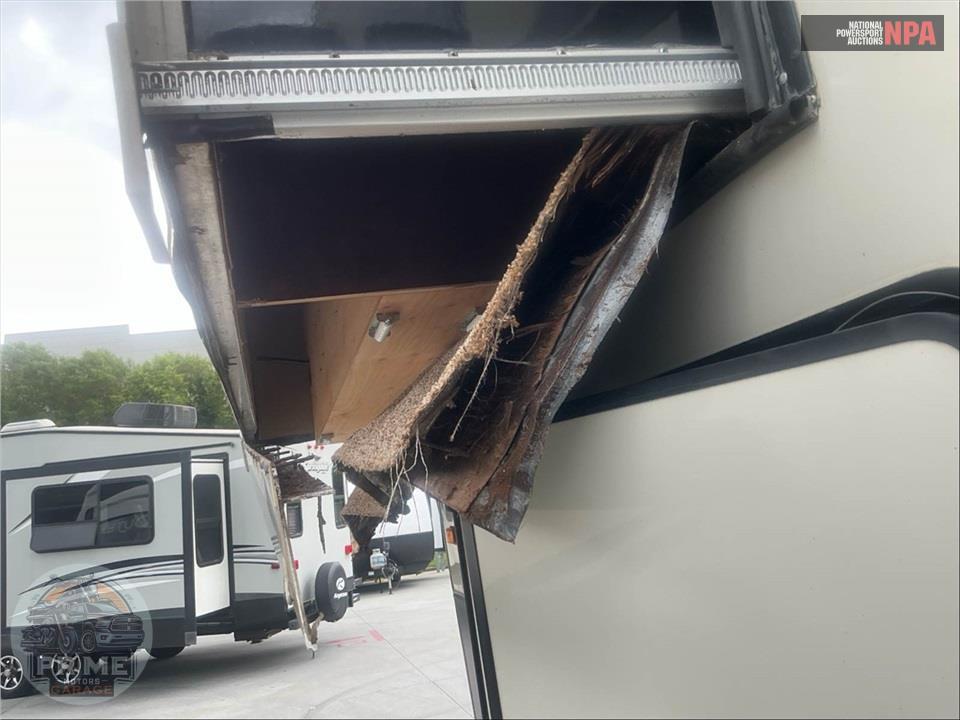 2015 Crossroads Rv FRANKLIN - RUSHMORE FIFTH WHEEL SERIES — фото 34