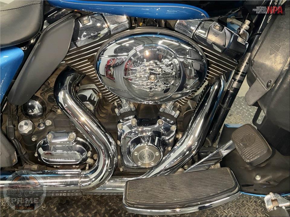 2011 Harley-Davidson FLHTCU UL CLSC EL GLIDE — фото 6
