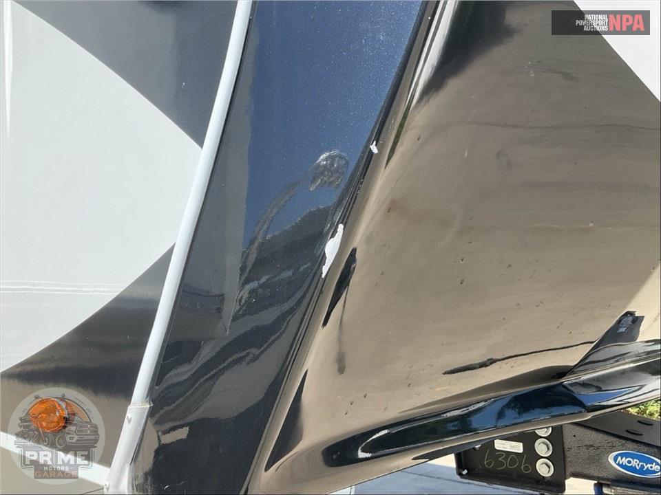 2024 Grand Design Recreational Vehicles M-380FL - SOLITUDE FIFTH WHEEL SERIES — фото 35