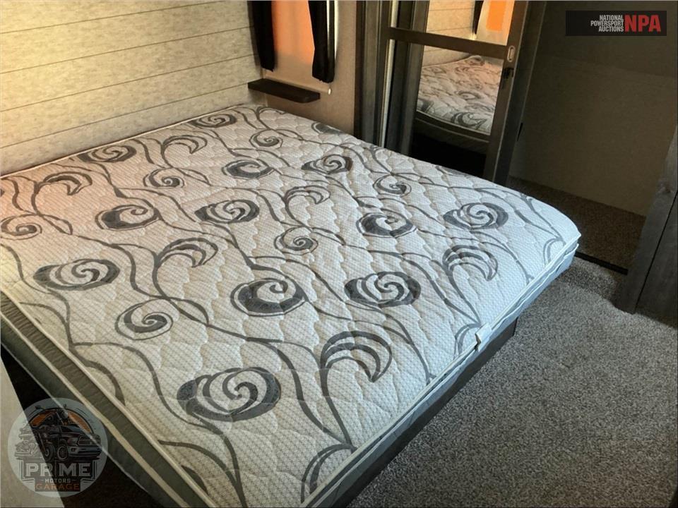 2018 Keystone Rv M-385 BR - MONTANA HIGH COUNTRY FIFTH WHEEL SERIES — фото 12