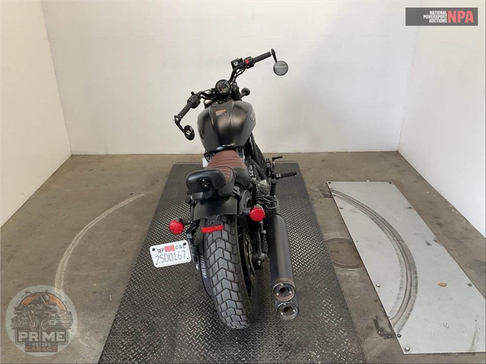 2021 Indian Motorcycle SCOUT BOBBER (ABS, BLACK SMOKE) — фото 4