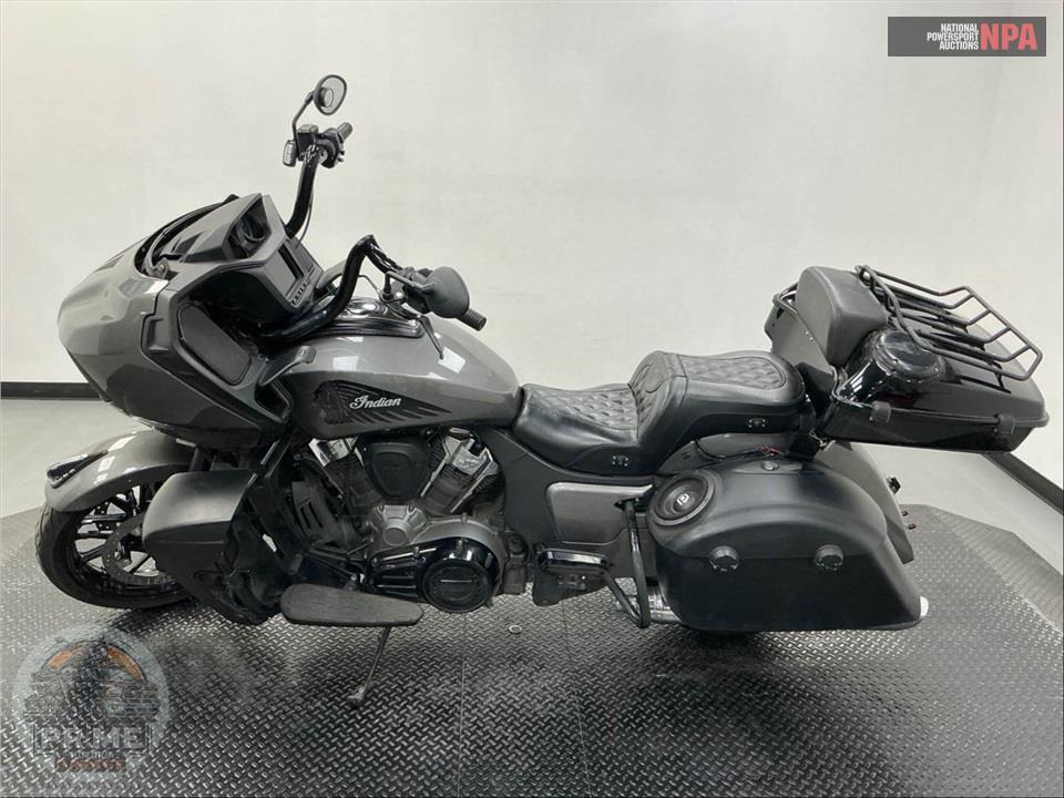 2020 Indian Motorcycle CHALLENGER — фото 3