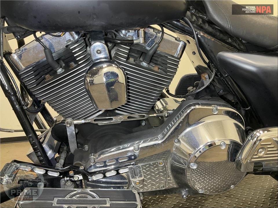 2002 Harley-Davidson FLHRI ROAD KING — фото 7