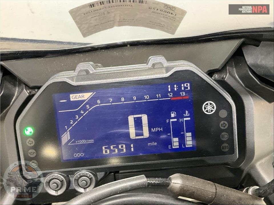 2025 Yamaha YZF-R3 — фото 5