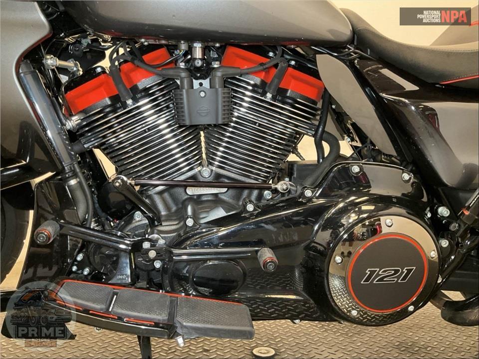 2025 Harley-Davidson FLTRXSE CVO ROAD GLIDE — фото 7
