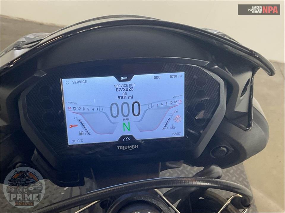 2022 Triumph STREET TRIPLE 765 RS (SILVER) — фото 5