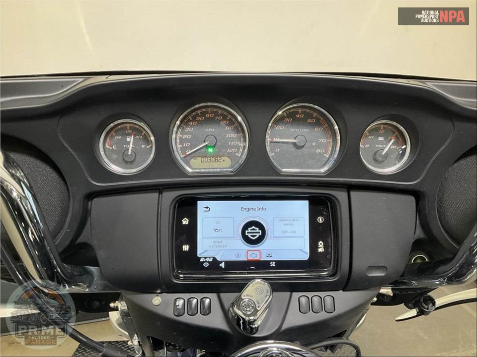 2022 Harley-Davidson FLHTCUTG TRI GLIDE ULTRA CLASSIC — фото 5