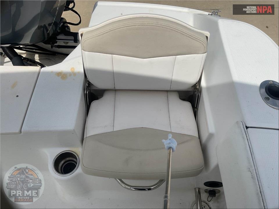 2013 Robalo R200/CC(*) L=21/E-150HP YAMAHA OB — фото 19
