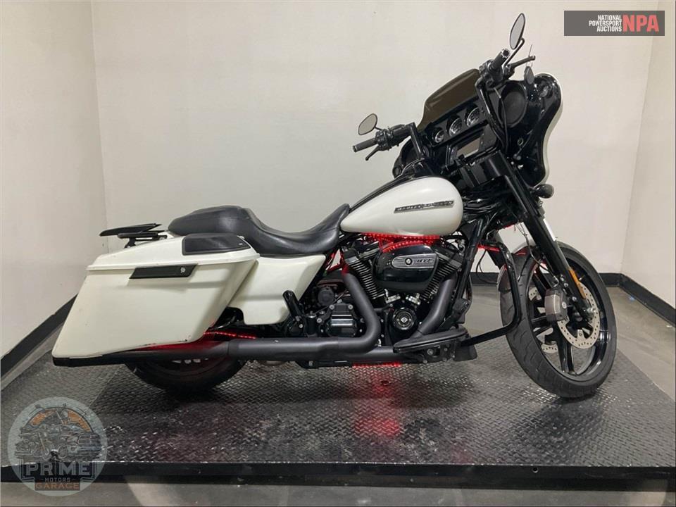 2018 Harley-Davidson FLHXS STREET GLIDE SPECIAL — фото 1