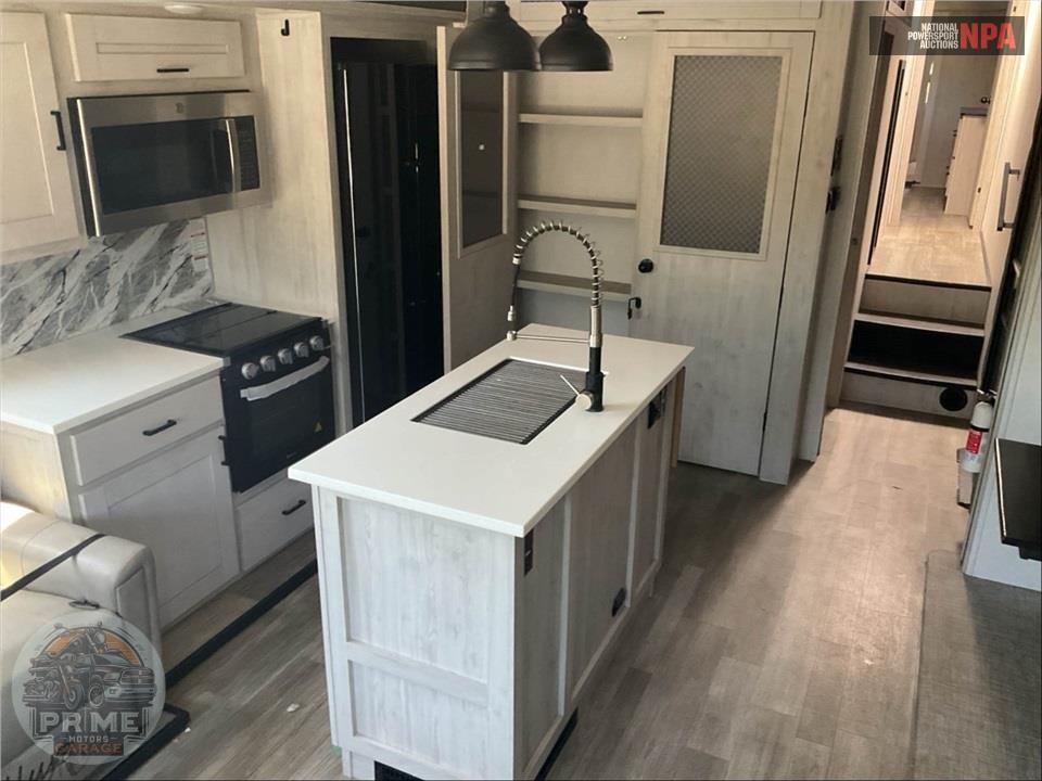 2023 East To West M-386MB-OK - TANDARA FIFTH WHEEL SERIES — фото 8