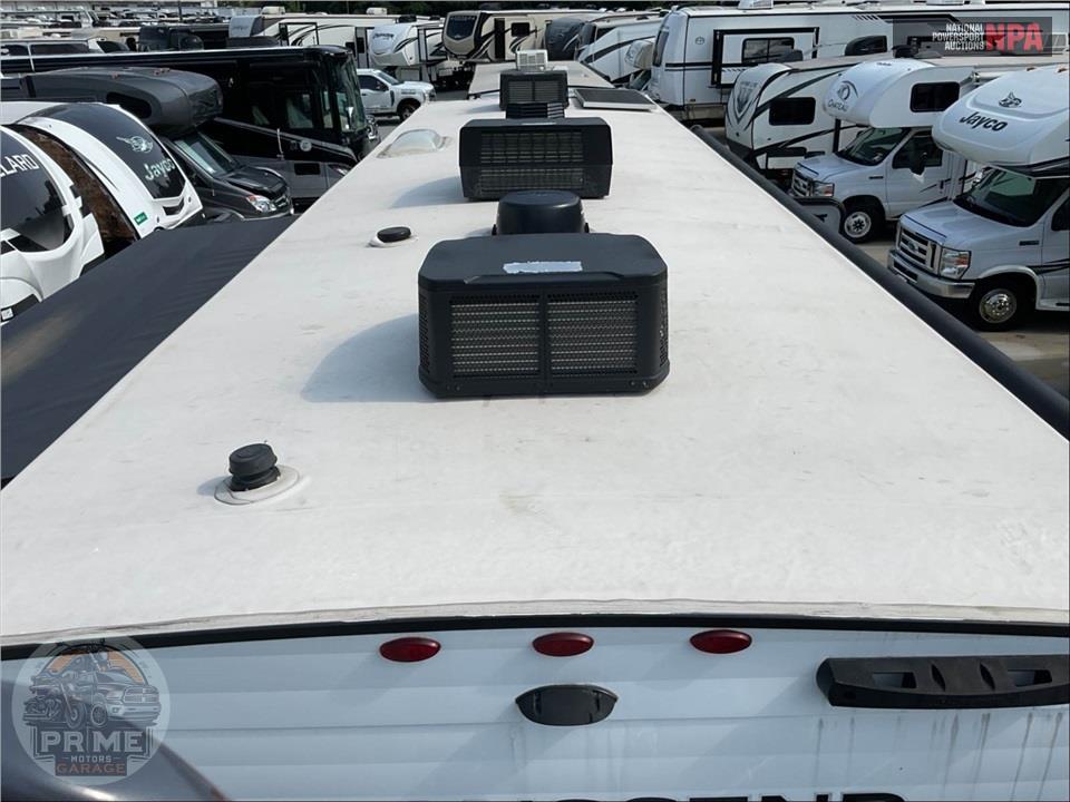 2025 Grand Design Recreational Vehicles M-315RKT - TRANSCEND SERIES — фото 27