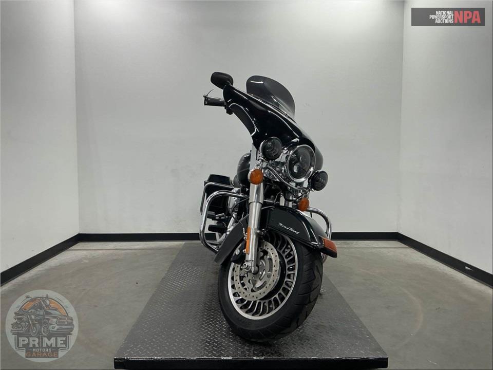2013 Harley-Davidson FLHR ROAD KING — фото 2