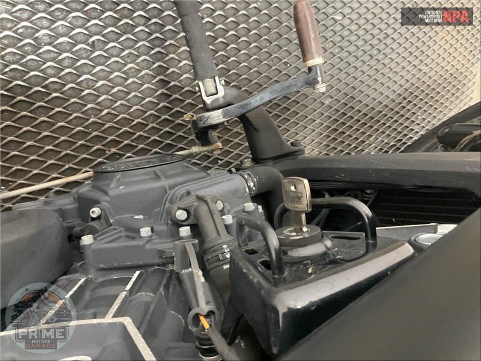 2021 Indian Motorcycle SCOUT BOBBER (ABS, BLACK SMOKE) — фото 12