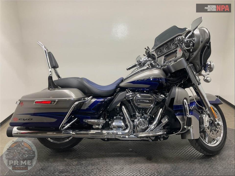 2017 Harley-Davidson FLHTKSE CVO ULTRA LIMITED — фото 1