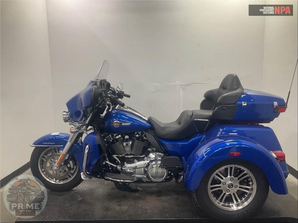 2024 Harley-Davidson FLHTCUTG TRI GLIDE ULTRA CLASSIC — фото 3