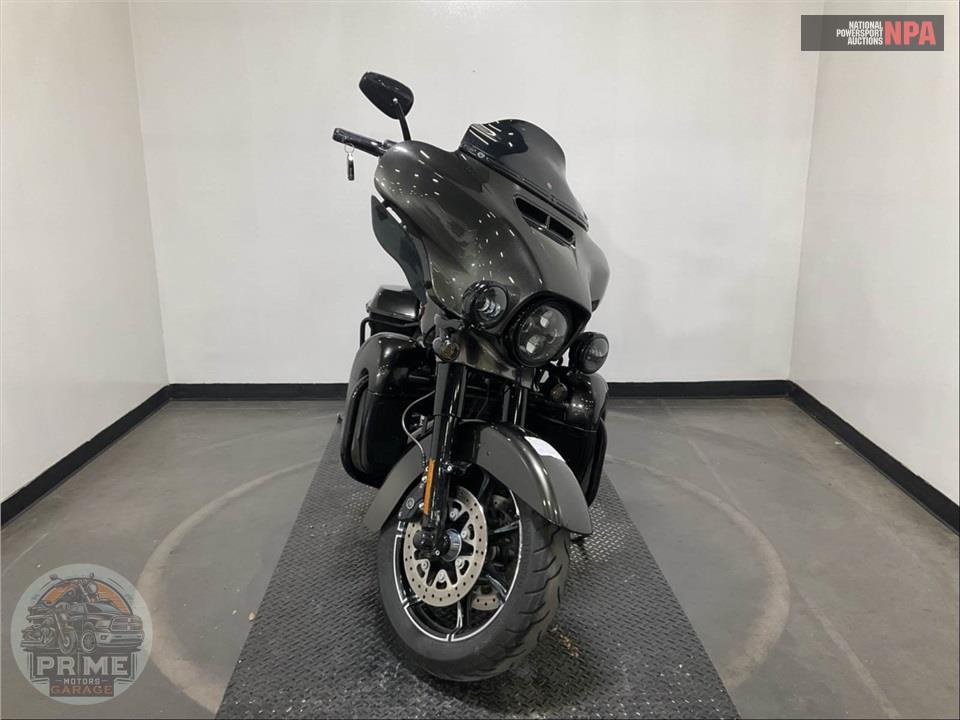 2018 Harley-Davidson FLHTKSE CVO LIMITED — фото 2