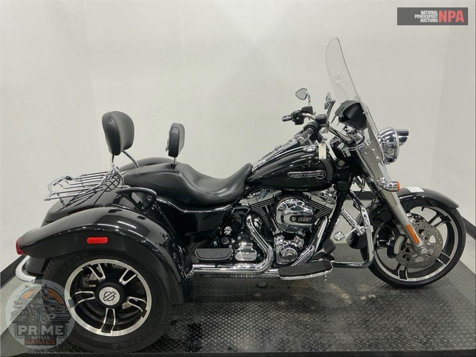 2016 Harley-Davidson FLRT FREEWHEELER — фото 1