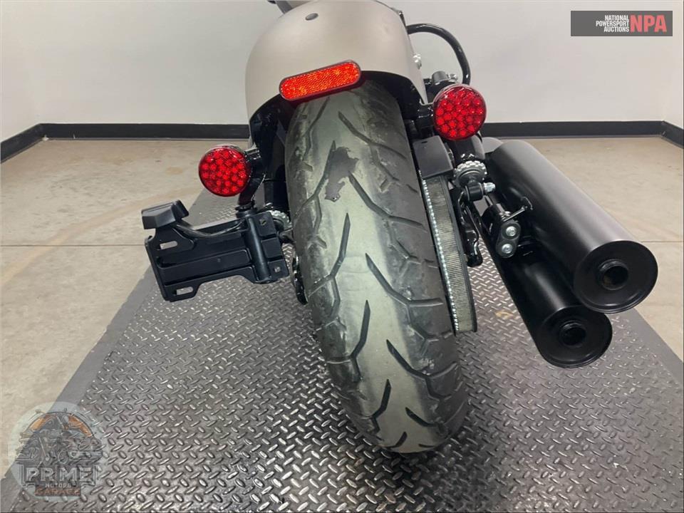 2023 Indian Motorcycle CHIEF BOBBER DARK HORSE (SMOKE) — фото 18