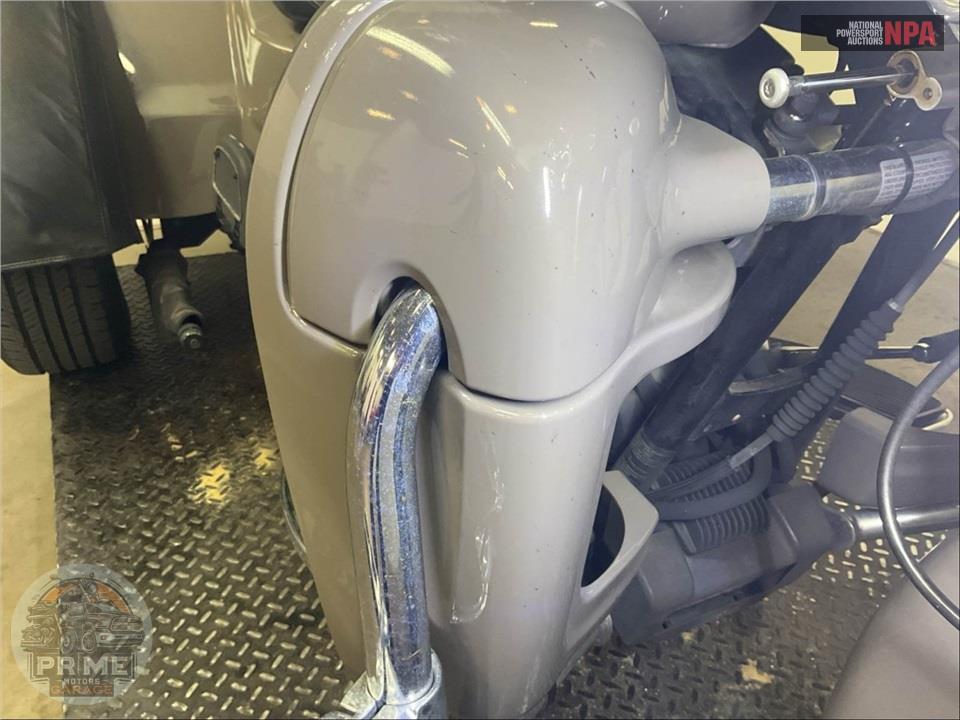 2013 Harley-Davidson FLHTCUTG TRIGLIDE UL CLSC — фото 19