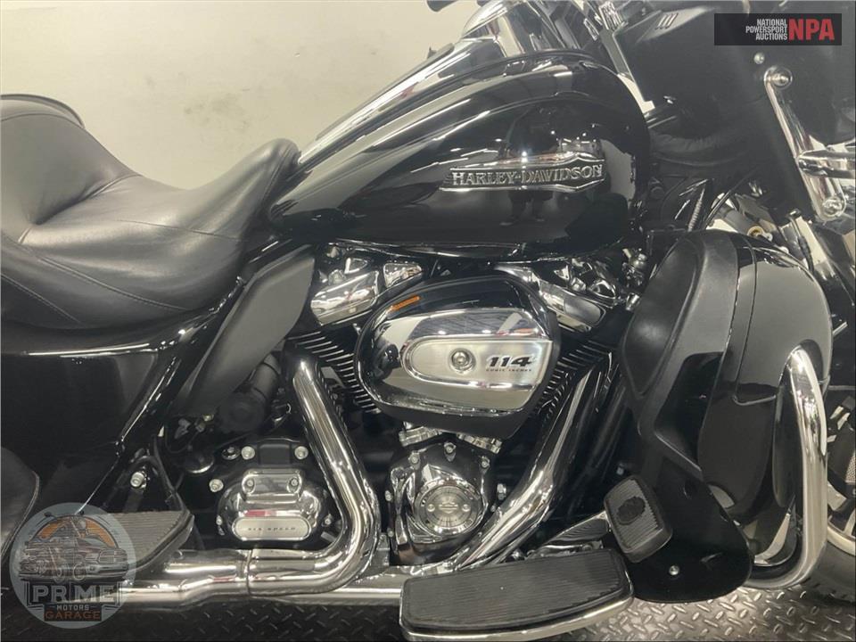 2021 Harley-Davidson FLHTCUTG TRI GLIDE ULTRA CLASSIC — фото 6